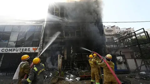 15 Killed in Lucknow Building Fire; Authorities Order Inquiry