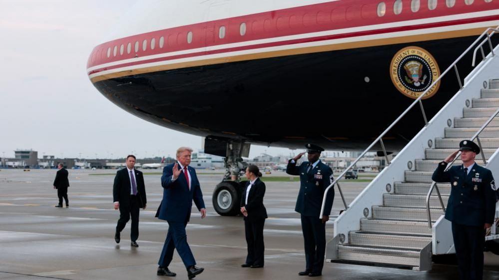 Trump Confirms Secretly Switched Planes After NATO Summit to Avoid Possible Iranian Missile Threat