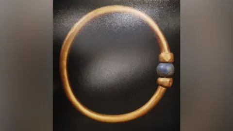 Ancient Egyptian Bracelet Stolen and Melted Down, Authorities Report