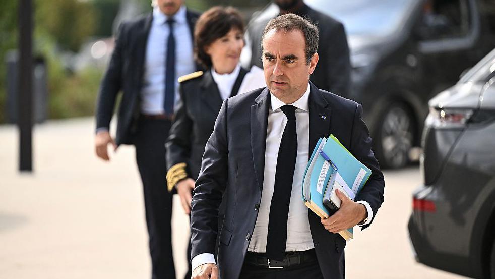 French PM Faces Heckling Over Wildfire Response as European Blaze Spreads