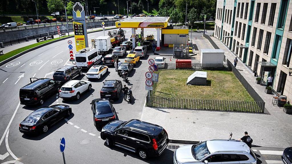 Fuel Lines Tightening: Russia’s Wartime Shortage and Putin’s Possible Retreat