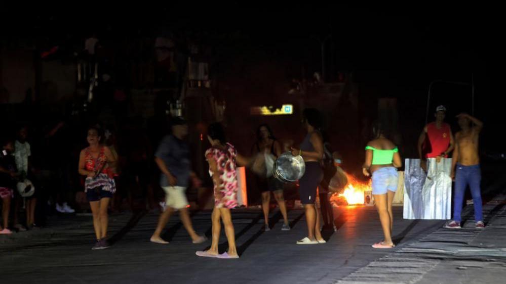 Cubans Rally, Banging Pots as Third Nationwide Power Cut Strikes Havana