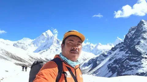 Neglected Flood Warning System Puts Everest Region at Risk