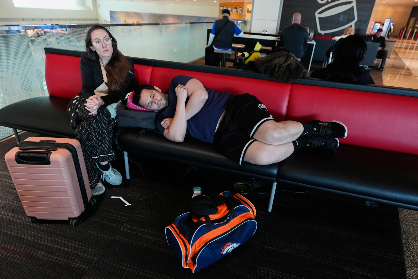 Severe Weather Causes Travel Chaos as Hundreds of Flights Canceled or Delayed