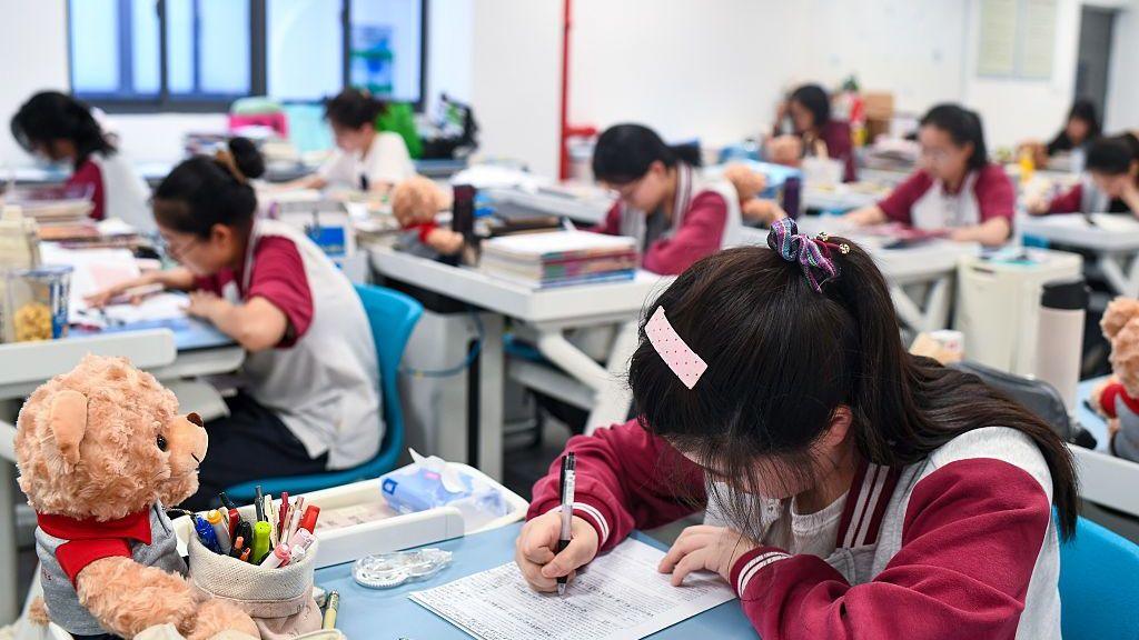 Prescription Drugs: The Dark Escape of China’s Exam‑Stressed Teens