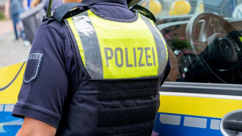 Germany Probes Russian‑Linked Weapons Cache Found in Berlin Outskirts
