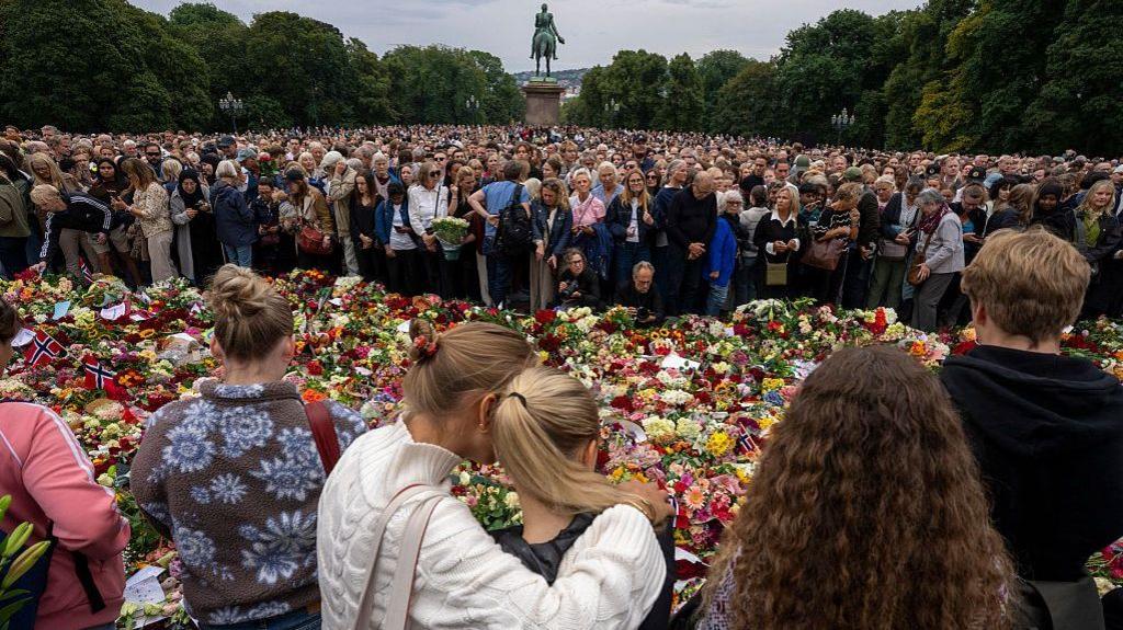 Norway mourns King Harald V and welcomes King Haakon VIII