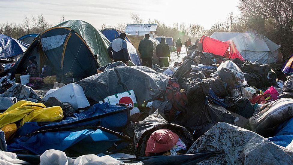 BBC Traces Convicted People Smuggler Twana Jamal Living in Leicestershire, Claiming Asylum