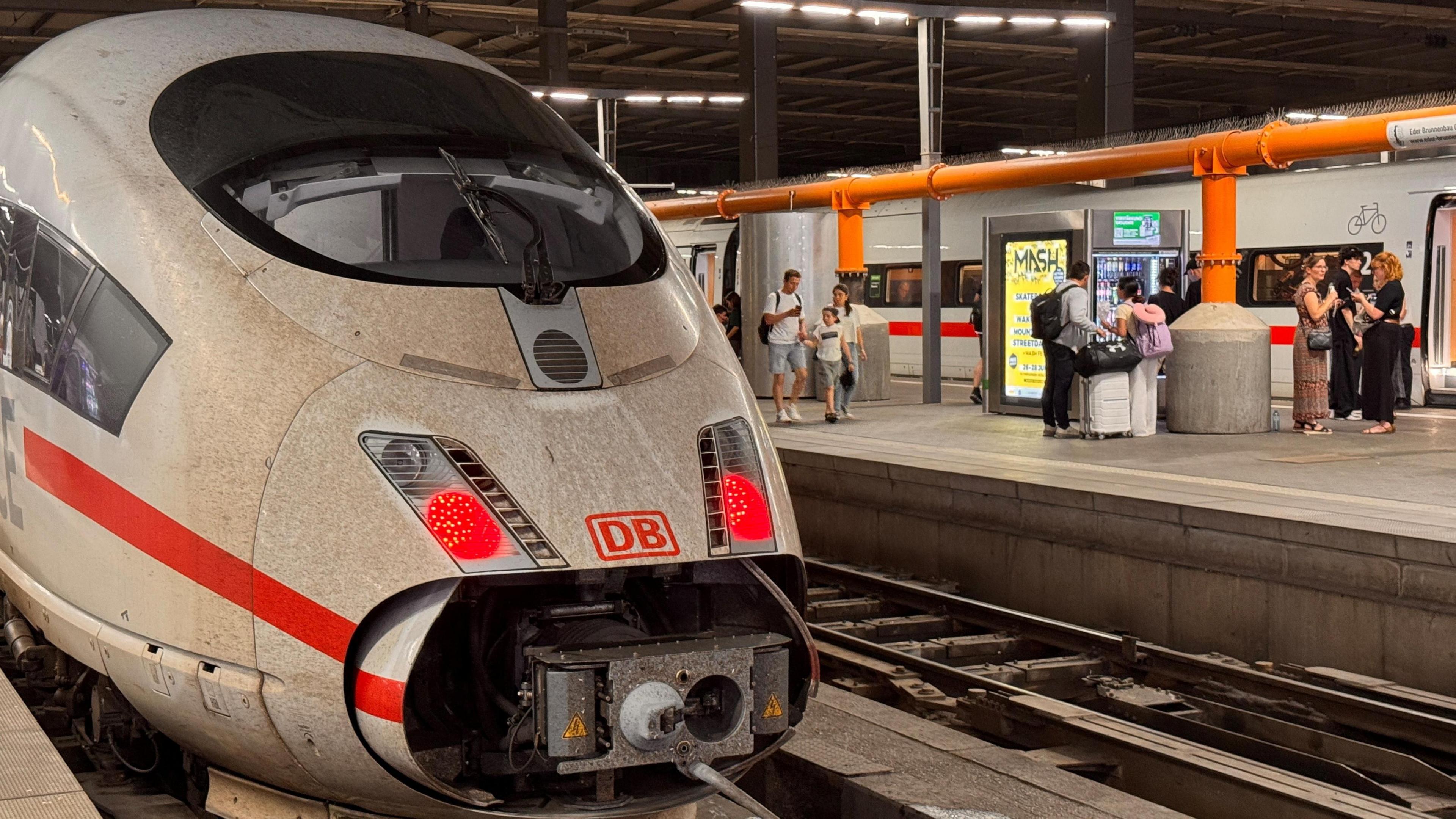 Deutsche Bahn trains halted nationwide after IT glitch