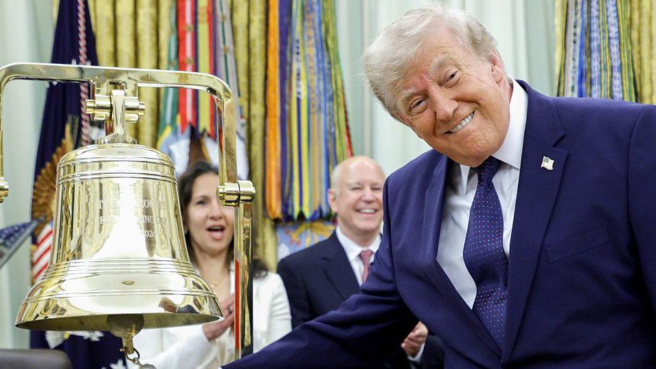 Trump Accounts: New Savings Scheme for American Children Sparks Debate