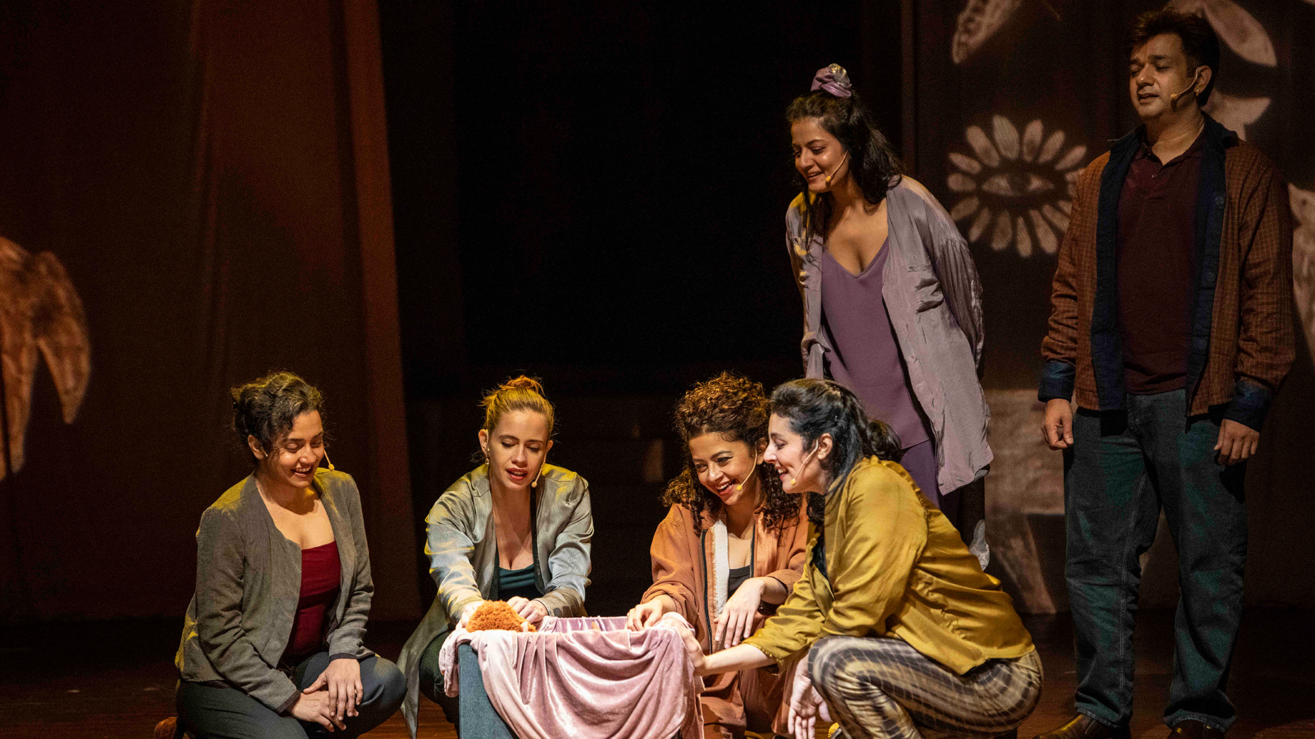 Bollywood Play 'Belly of the Beast' Exposes Realities of Motherhood