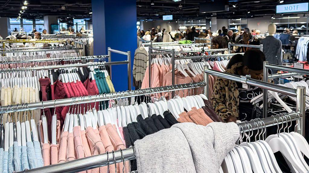 France Slips New €20 Per‑Garment Tax on Ultra‑Fast Fashion