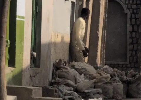 Two‑Week Prison Term for Nigerian Man After Storing Human Waste Outside Home