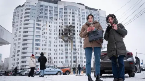 Trump Announces Temporary Ceasefire in Ukraine Amid Bitter Cold