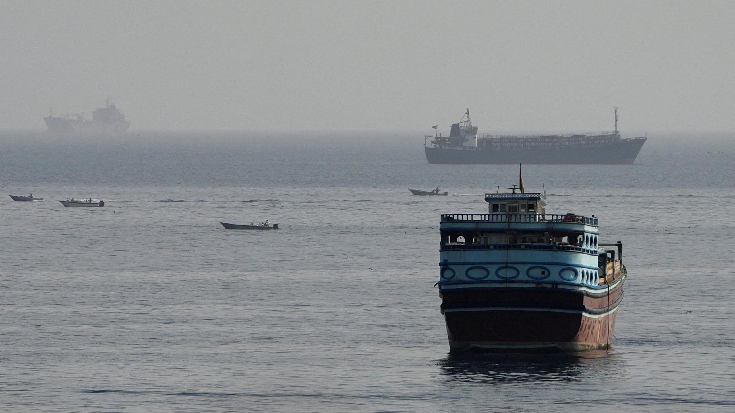 Qatar Says Mediators Keep Negotiating Over Strait of Hormuz, No Direct US‑Iran Talks Planned