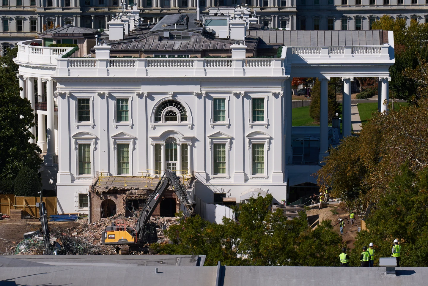 Controversy Erupts Over White House East Wing Demolition for Trump’s Ballroom
