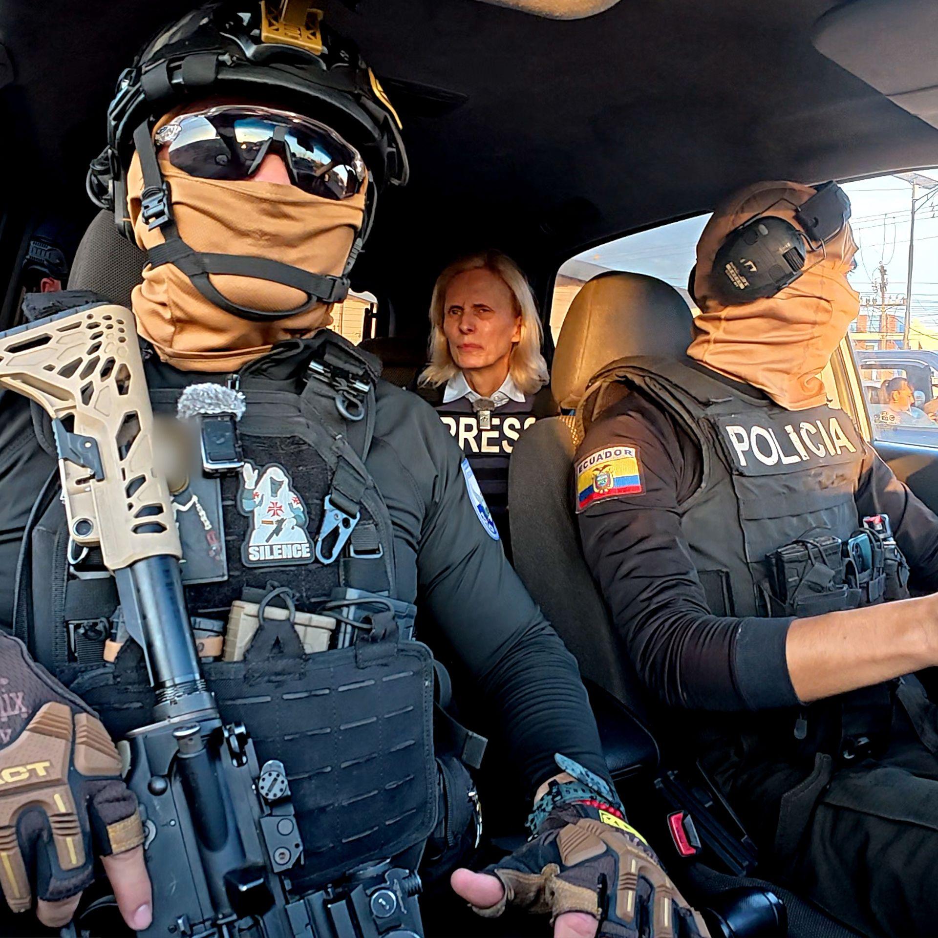 Ecuador's Drug War: Police on the Front Line