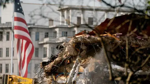 Trump's Ambitious Rebuild Plan: The White House East Wing Transformation