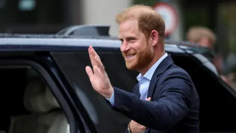 A Small Yet Significant Step: Prince Harry and King Charles Meet for Reconciliation