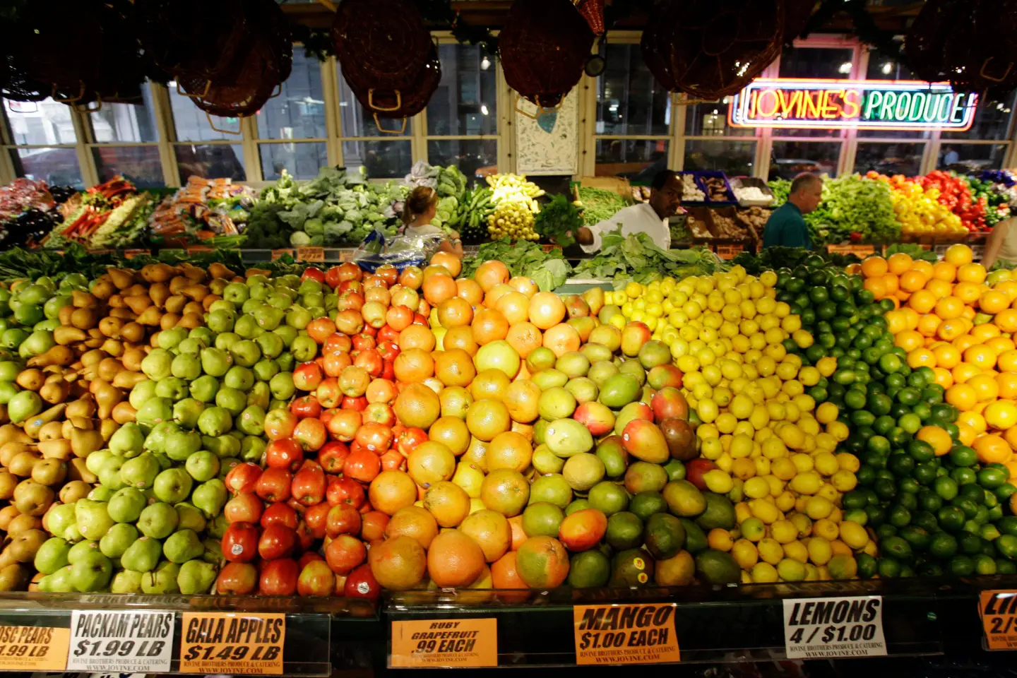 New U.S. Dietary Guidelines: Focus on Whole Foods and Protein